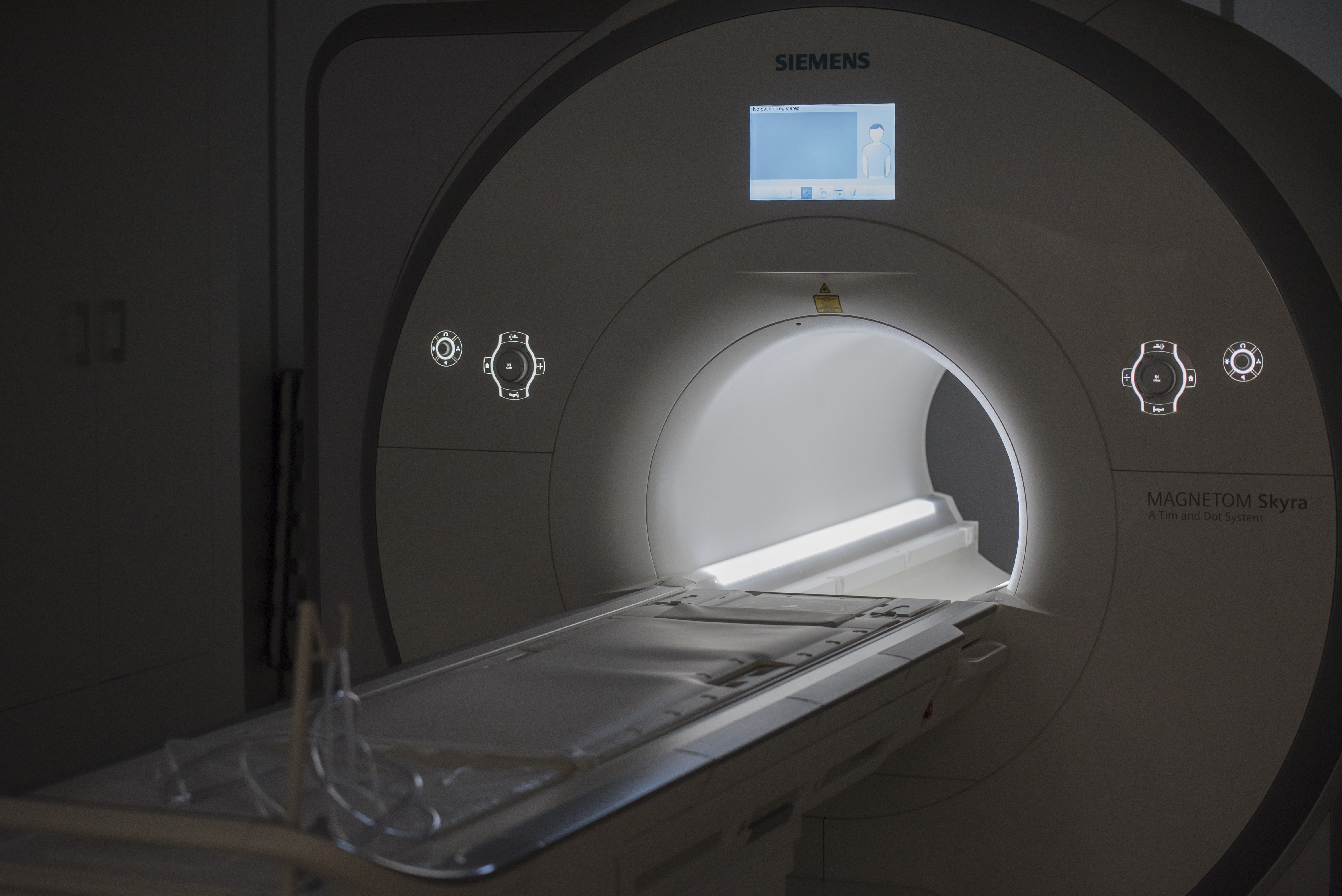 MR jakosti 3T - Poliklinika Medikol MR jakosti 3T